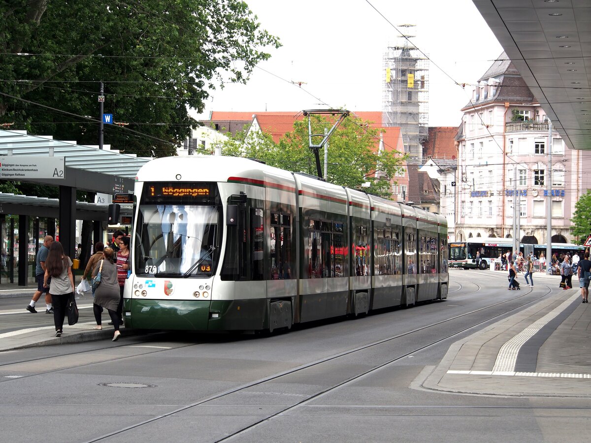 Straßenbahn / Stadtverkehr ; Augsburg;  Cityflex CF8 Nr.876 in Augsburg am Königsplatz am 27.06.2014.