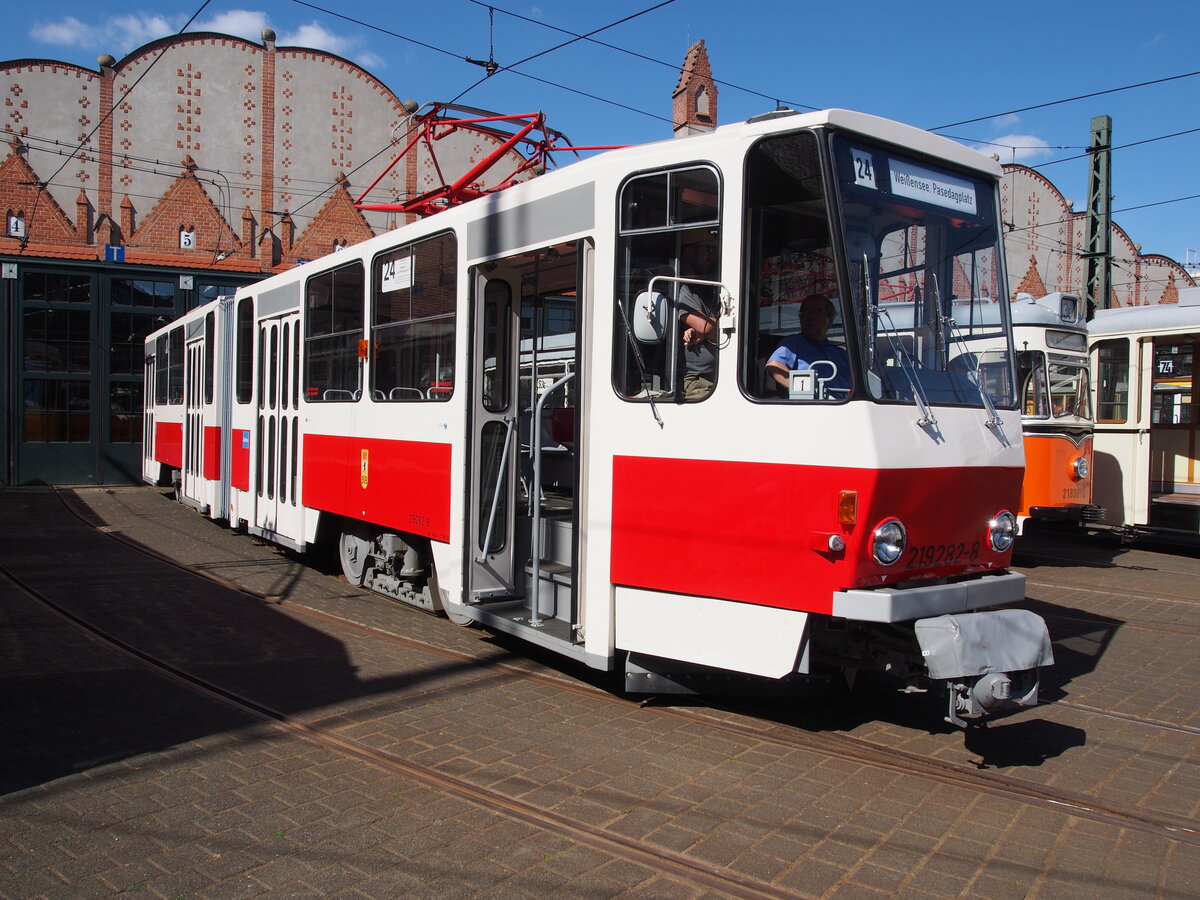 Straßenbahn / Stadtverkehr; Berlin;   KT 4 D Nr.219 282-8 von CKD Tatra Baujahr 1986 im Museumsdepot Berlin Köpenick am 08.09.2018.