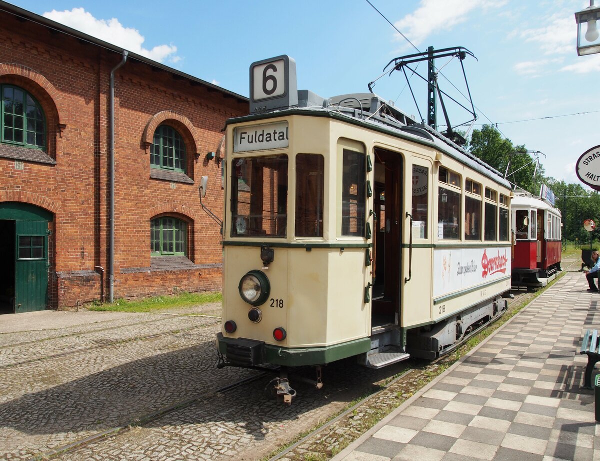 Straßenbahn / Stadtverkehr;   ex Kassel; hier im Straßenbahmuseum Wehmingen;  T2 Nr.218 von Crede, Baujahr1936, am 15.08.2014.