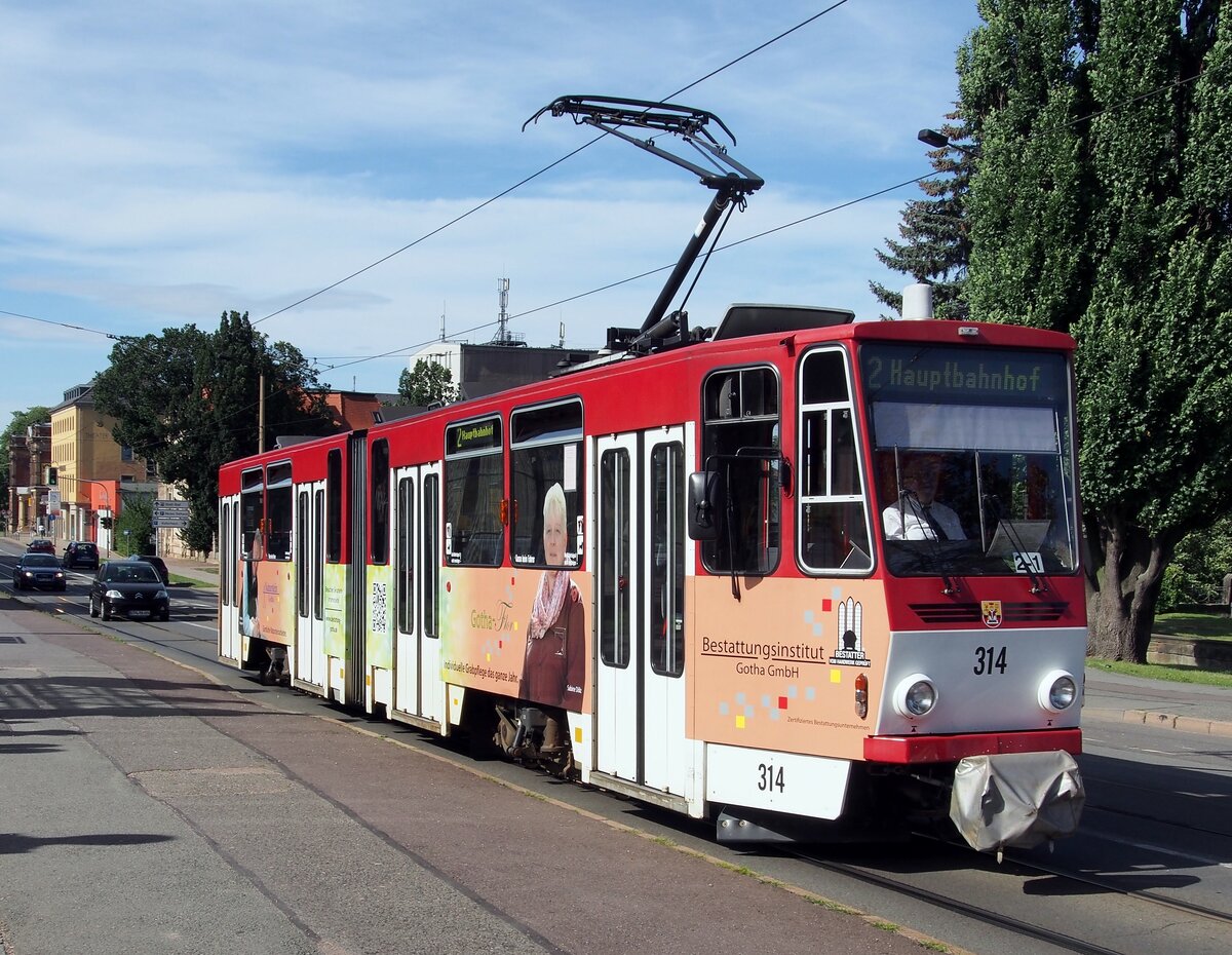 Straßenbahn / Stadtverkehr; Gotha;    KT 4 DC Nr.314 von CKD Tatra Baujahr 1990 in Gotha am 07.08.2016.