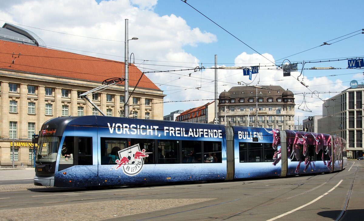 Straßenbahn / Stadtverkehr; Leipzig;      NGT 12 Nr.1208 Flexity Classic XXL von Bombardier Baujahr 2015 am Hbf Leipzig am 21.07.2019.