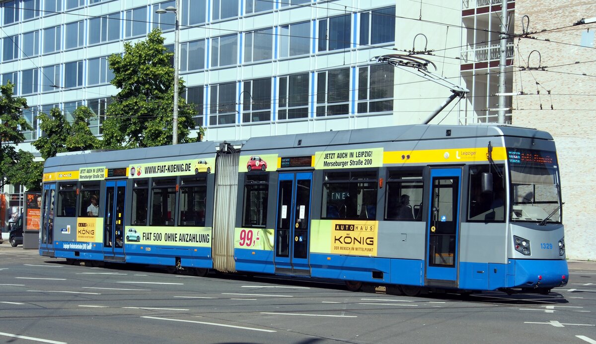 Straßenbahn / Stadtverkehr; Leipzig;     NGTW 6 Nr.1329 Leoliner von LFB Baujahr 2008 am Augustusplatz in Leipzig am 23.07.2019.