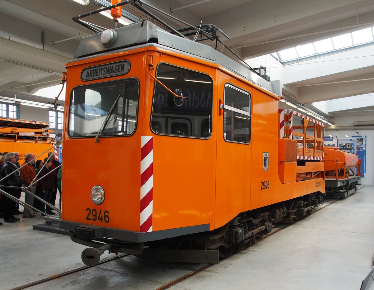 Straßenbahn / Stadtverkehr; München;      Turmwagen TU 1-8 Nr.2946 von MAN Baujahr 1926 im MVG Museum München am 09.11.2014.