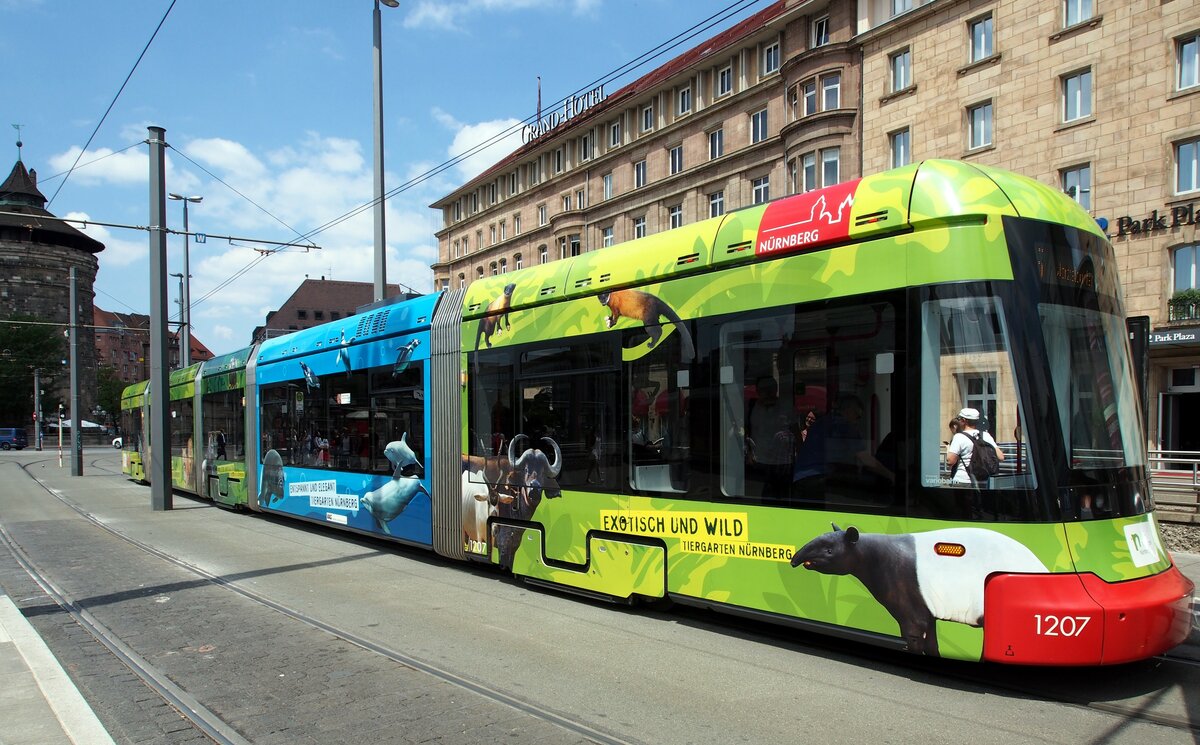 Straßenbahn / Stadtverkehr; Nürnberg; GT V 6 Nr.1207 von Stadler Baujahr 2009 in Nürnberg am 29.06.2018.