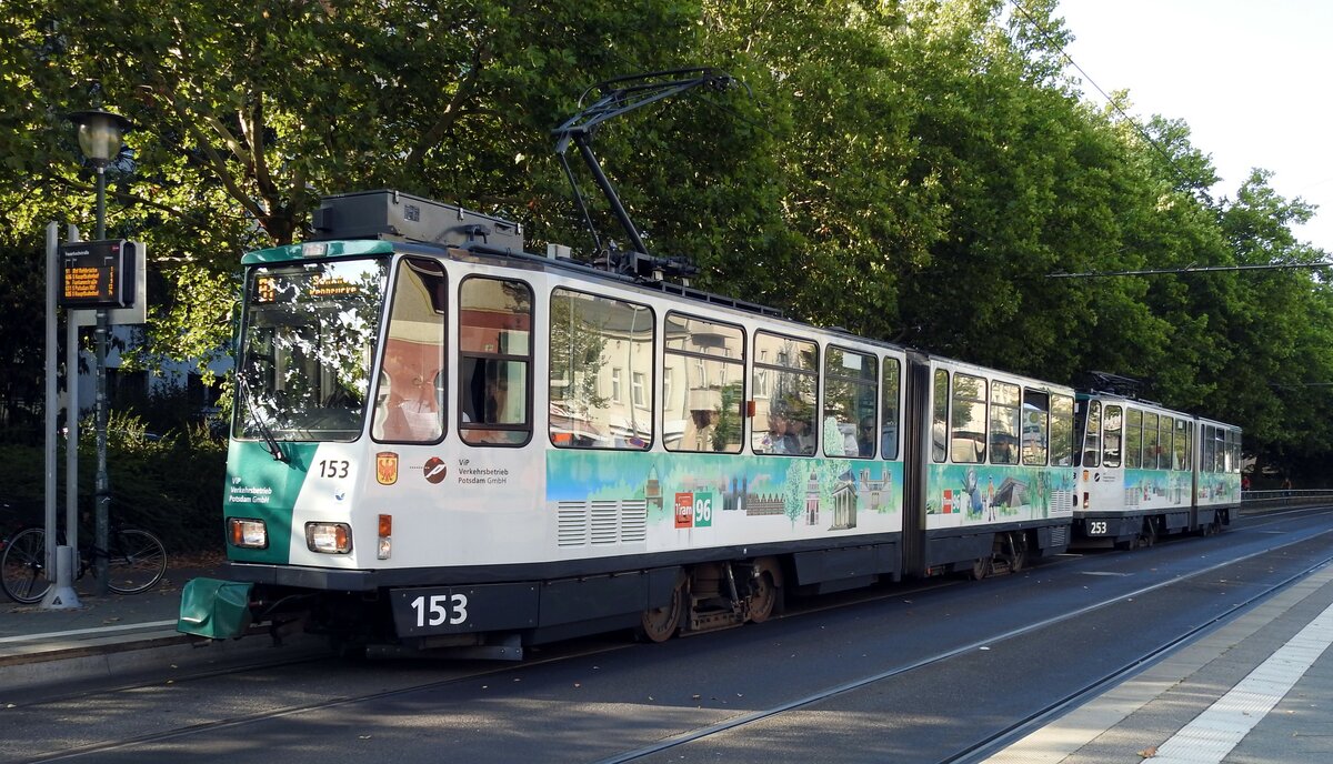 Straßenbahn / Stadtverkehr; Potsdam;     KT 4 DC Nr.153 und 253 von CKD Tatra-AEG Baujahe 1987 in der Hst Feuerbachstraße in Potsdam am 03.09.2018.