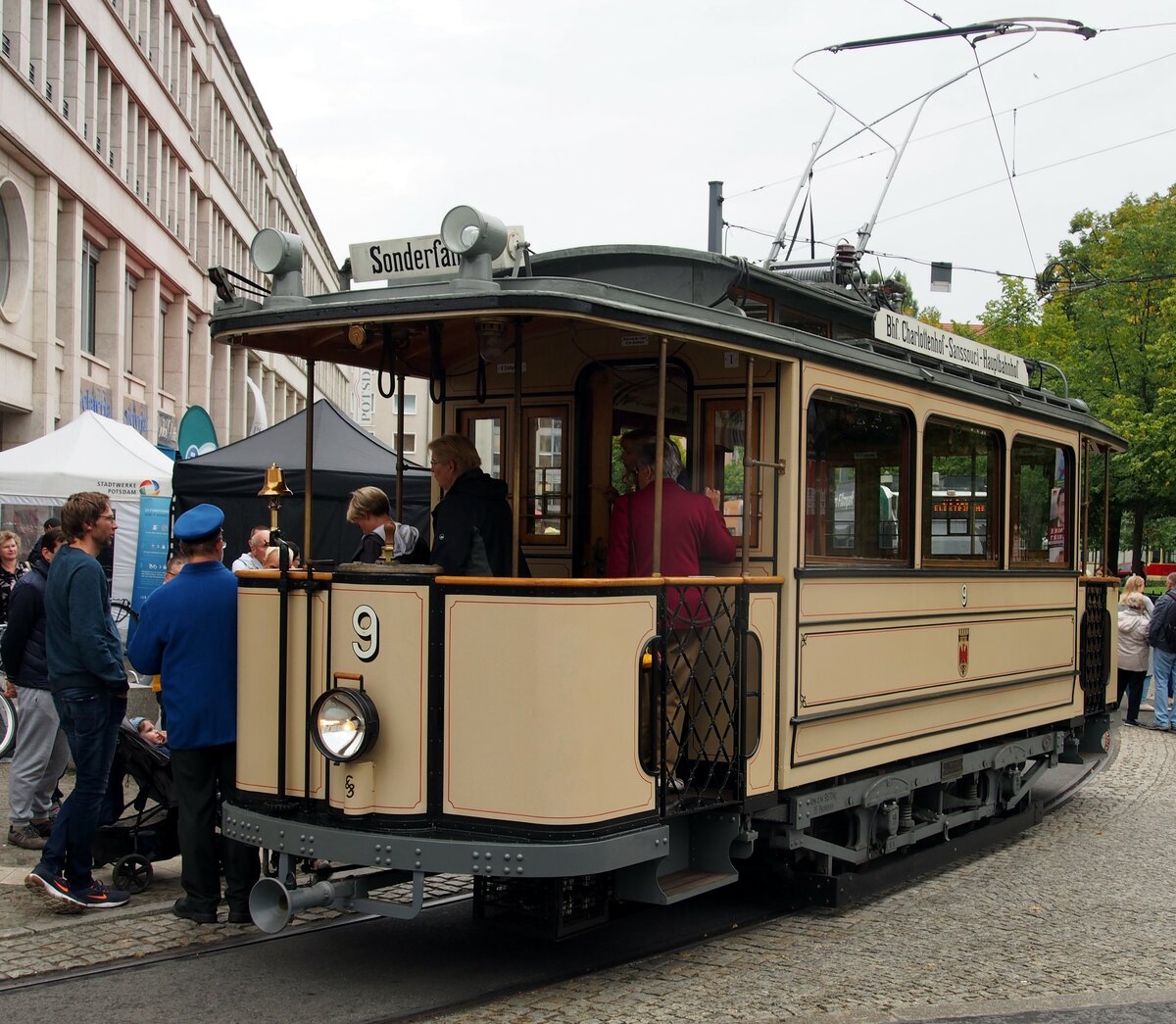 Straßenbahn / Stadtverkehr; Potsdam; Parade Aufstellung zum Jubiläum 111 Jahre Elektrische in Potsdam  T 2 Nr.9 von Lindner Baujahr 1907 am 02.09.2018.