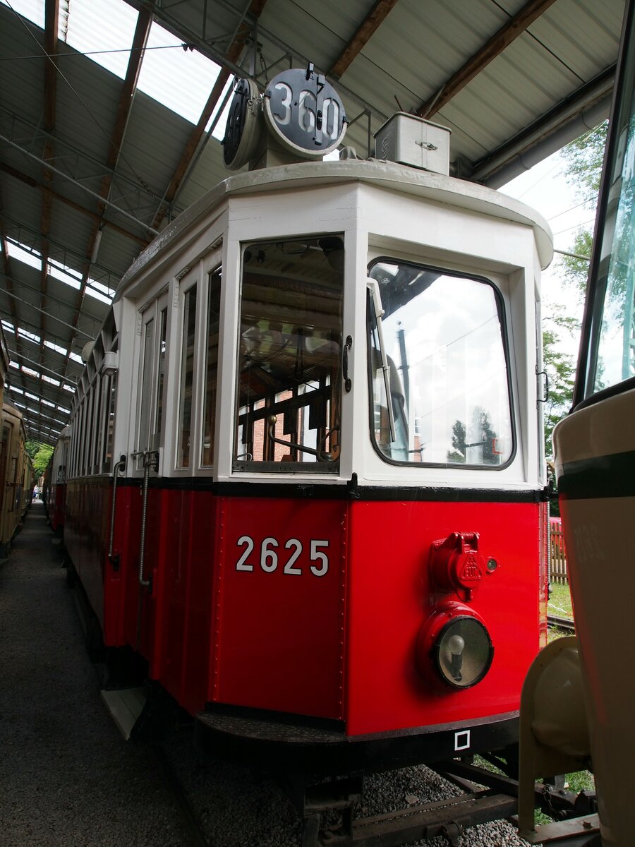 Straßenbahn / Stadtverkehr; Tram Museum Wehmingen; ex Wien;     L 1 Nr.2625 von Simmering, Baujahr 1921, ex Wien im Tram-Museum in Wehmingen am 15.06.2014.