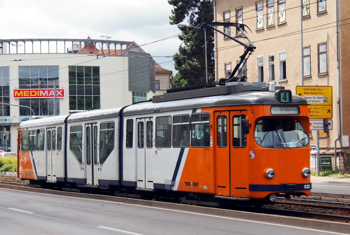 Straßenbahn / Stadtverkehr und Überlandverkehr; Gotha;   GT 8 N Nr.522 von Düwag Baujahr 1964 in Gotha am 20.06.2014.