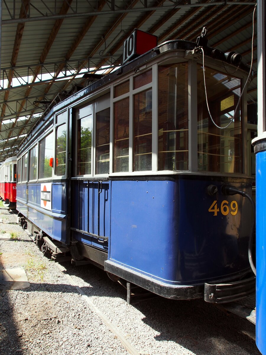 Straßenbahn / Stadtverkehr; Wehmingen, ex Amsterdam;    T 2 Nr.469 von Bijnes Baujahr 1929 in Wehmningen, ex Amsterdam am 15.06.2014.