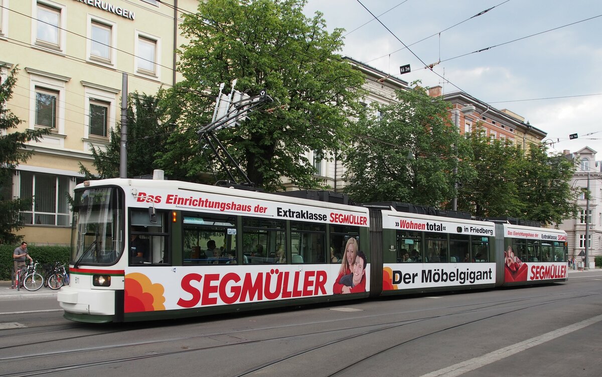 Straßenbahn/ Stadtverkehr; Augsburg;   GT 6 M Nr.611 in Augsburg Richtung Königsplatz am 27.06.2014..