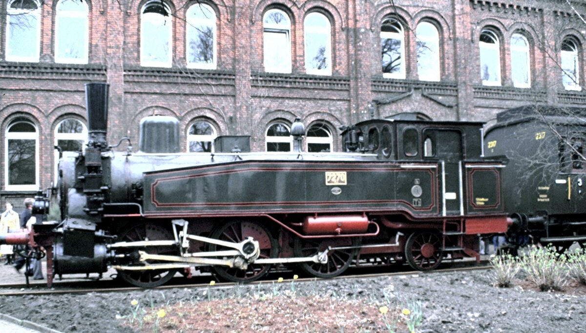 T 9.1 Cöln Nr.7270 beim Jubiläum 100 Jahre Ausbesserungswerk Hannover-Leinhausen am 31.03.1978.