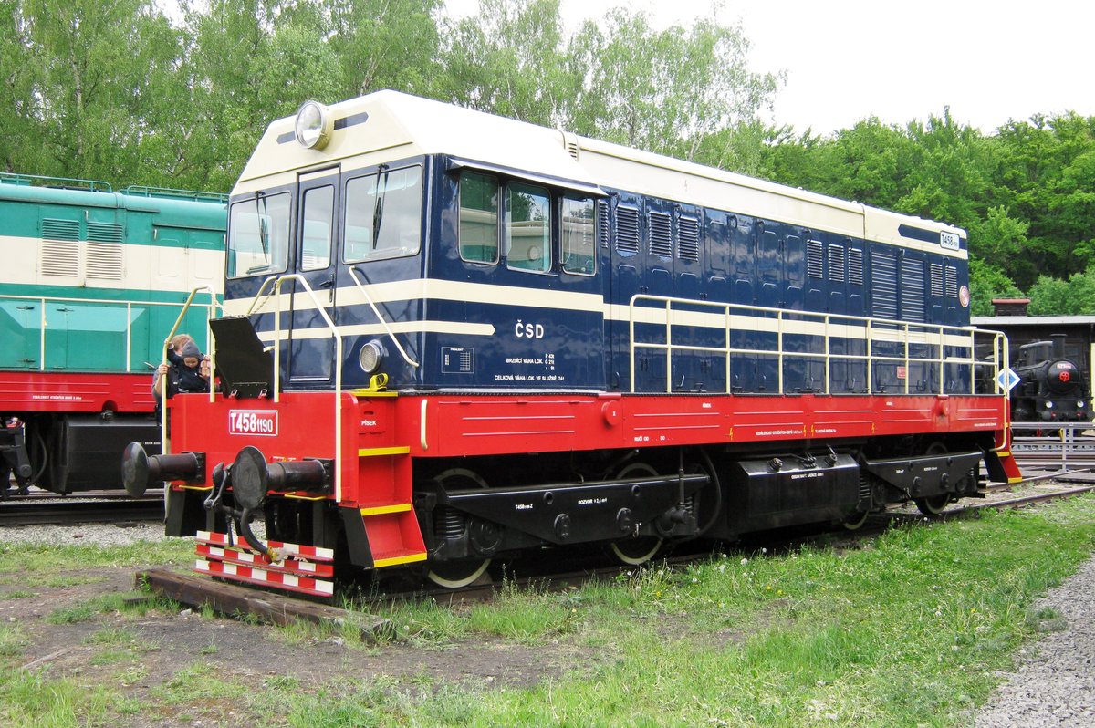 T458-1158 steht am 13 Mai 2012 ins Eisenbahnmuseum von Luzna u Rakovnika.