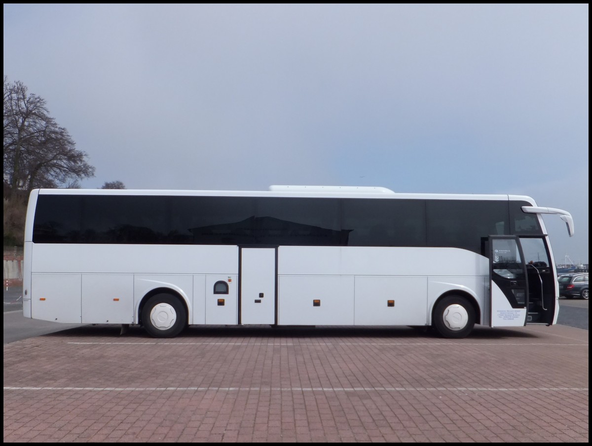Temsa Safari HD von G�rgens Reisen aus Deutschland im Stadthafen Sassnitz.