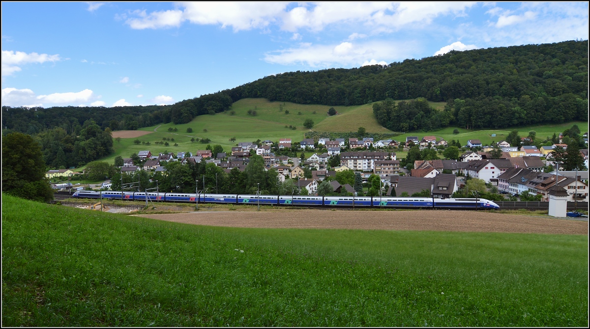 TGV-Duplex in Tecknau. Juli 2016.