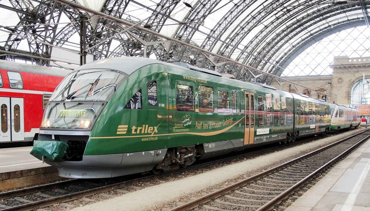 Trilex VT 06 (91 80 0642 816-3) in Dresden Hbf am 15.04.2016.