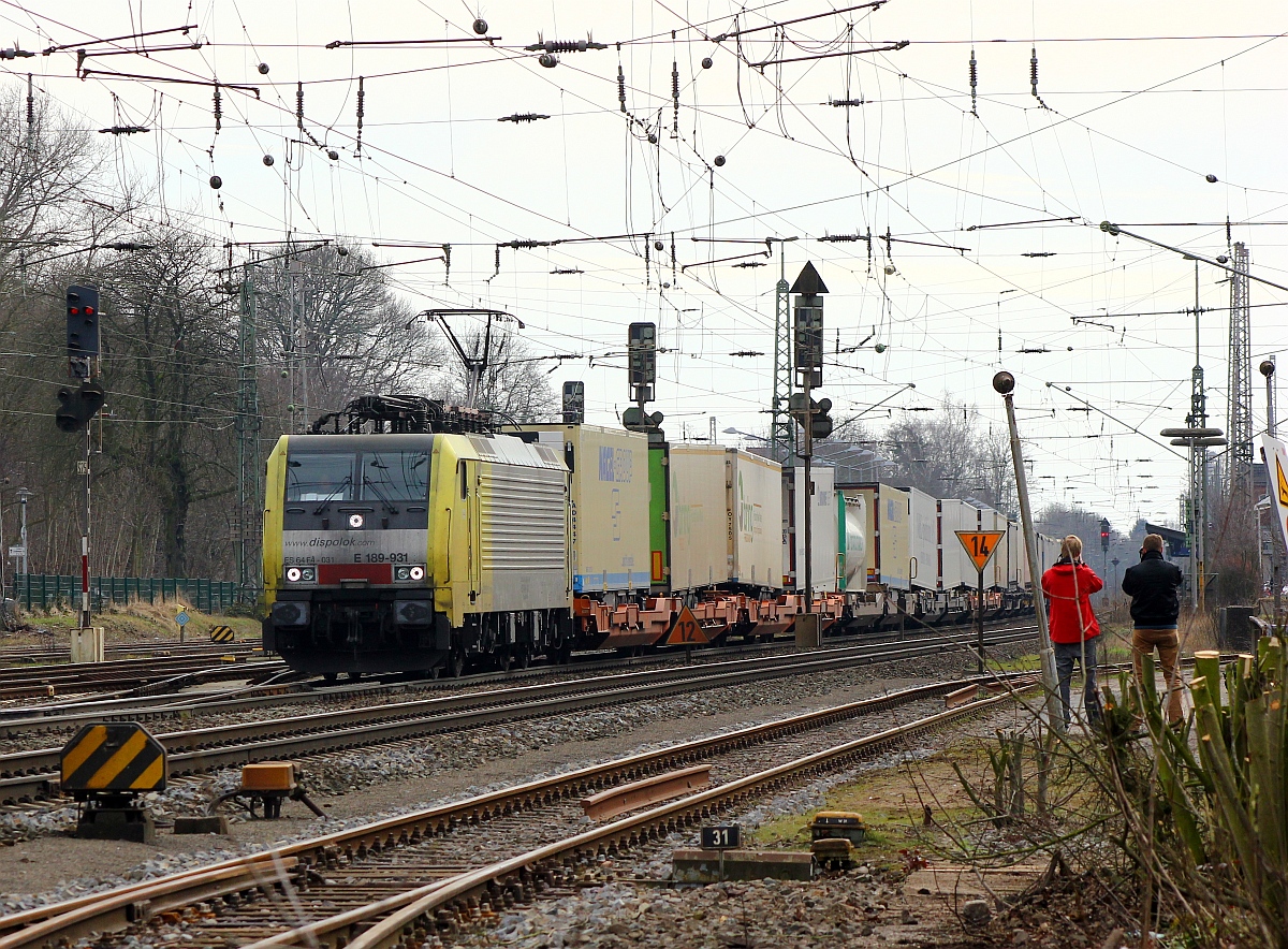 TXL/Dispo 189 931-0 eine der  noch  gelben Sickenloks rauscht hier mit ihrem KLV durch Verden/Aller. 07.03.2015