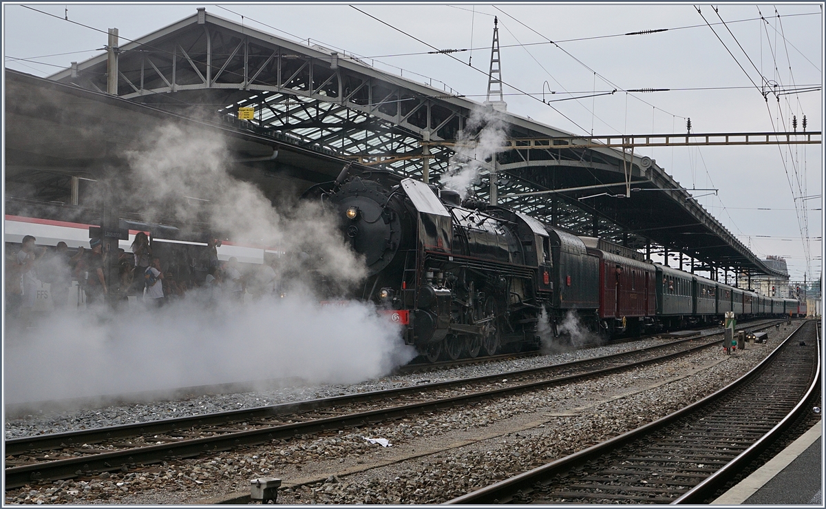 Und weiter geht die Fahrt, auch wenn überraschend viel Dampf nach vorne aus der Lok strömt.
24. Juni 2017