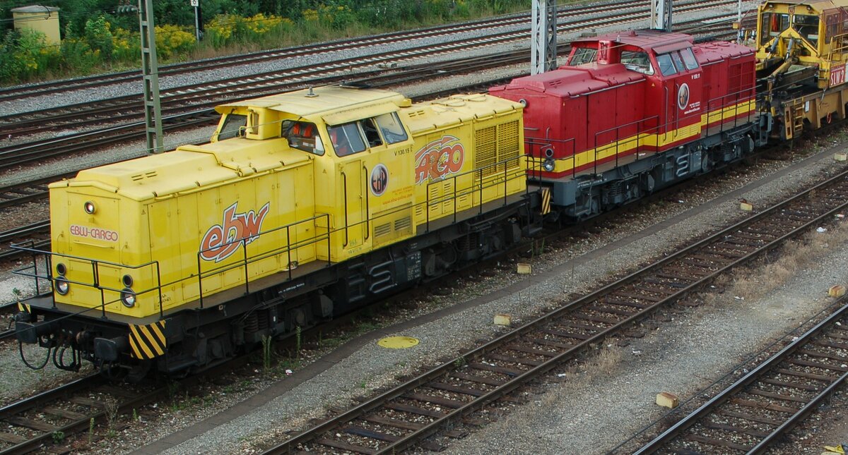 V 130.15 (203) und V 150.11 (203) von EBW Cargo in Ulm am 17.08.2007.