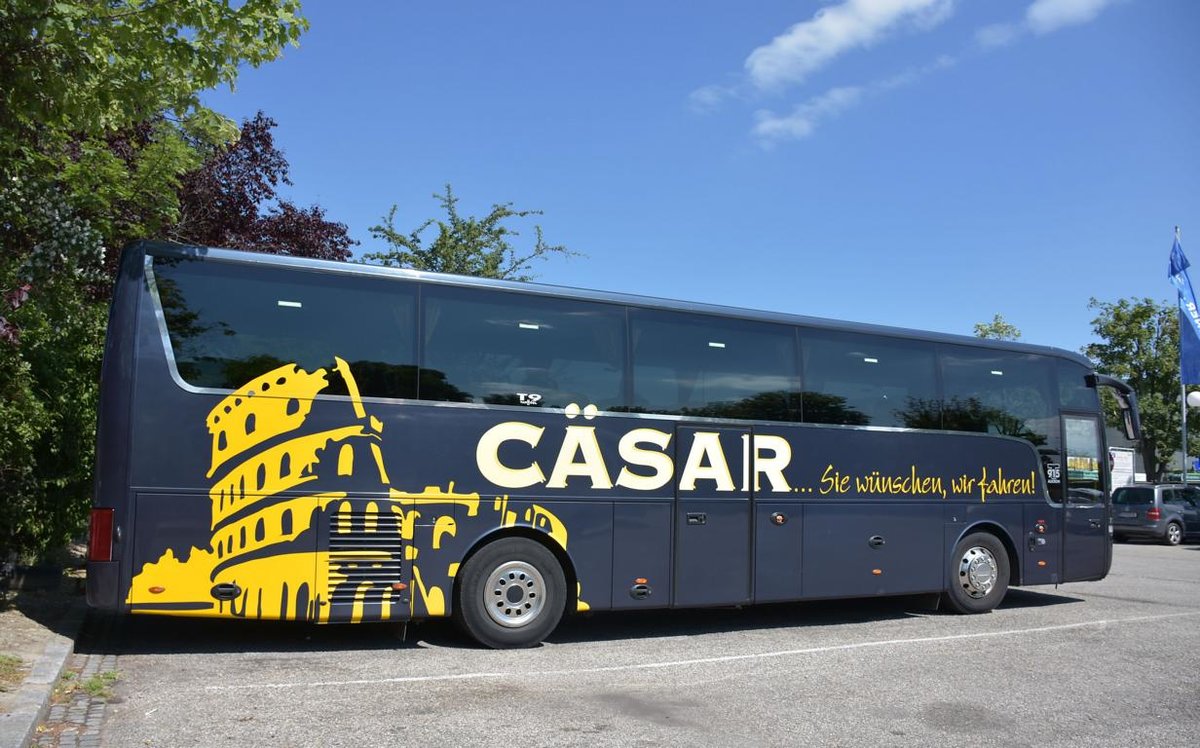 Van Hool T915 Alicron von C�SAR Reisen aus Wien.