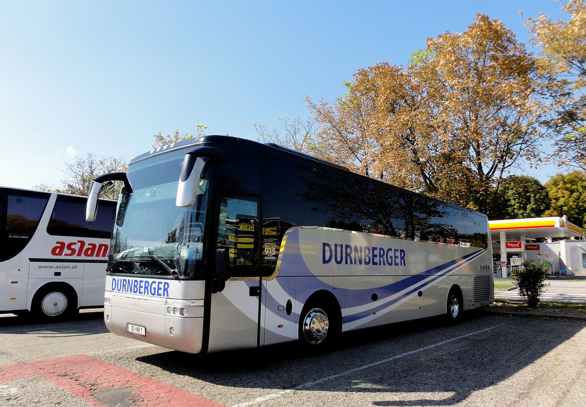 Van Hool T915 Alicron von D�rnberger Reisen aus �sterreich in Krems.