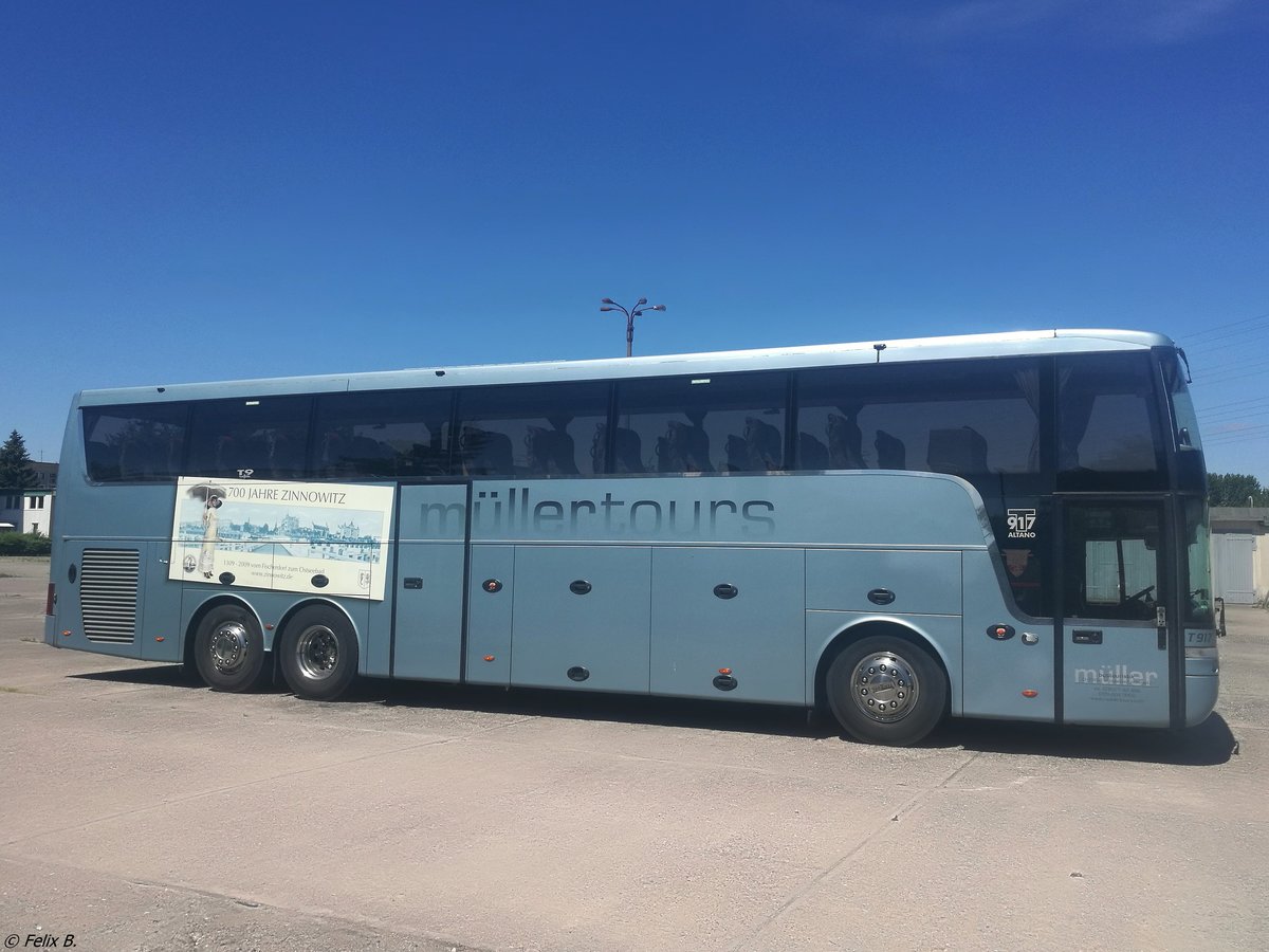 Van Hool T917 von M�ller Tours aus Deutschland in Neubrandenburg.
