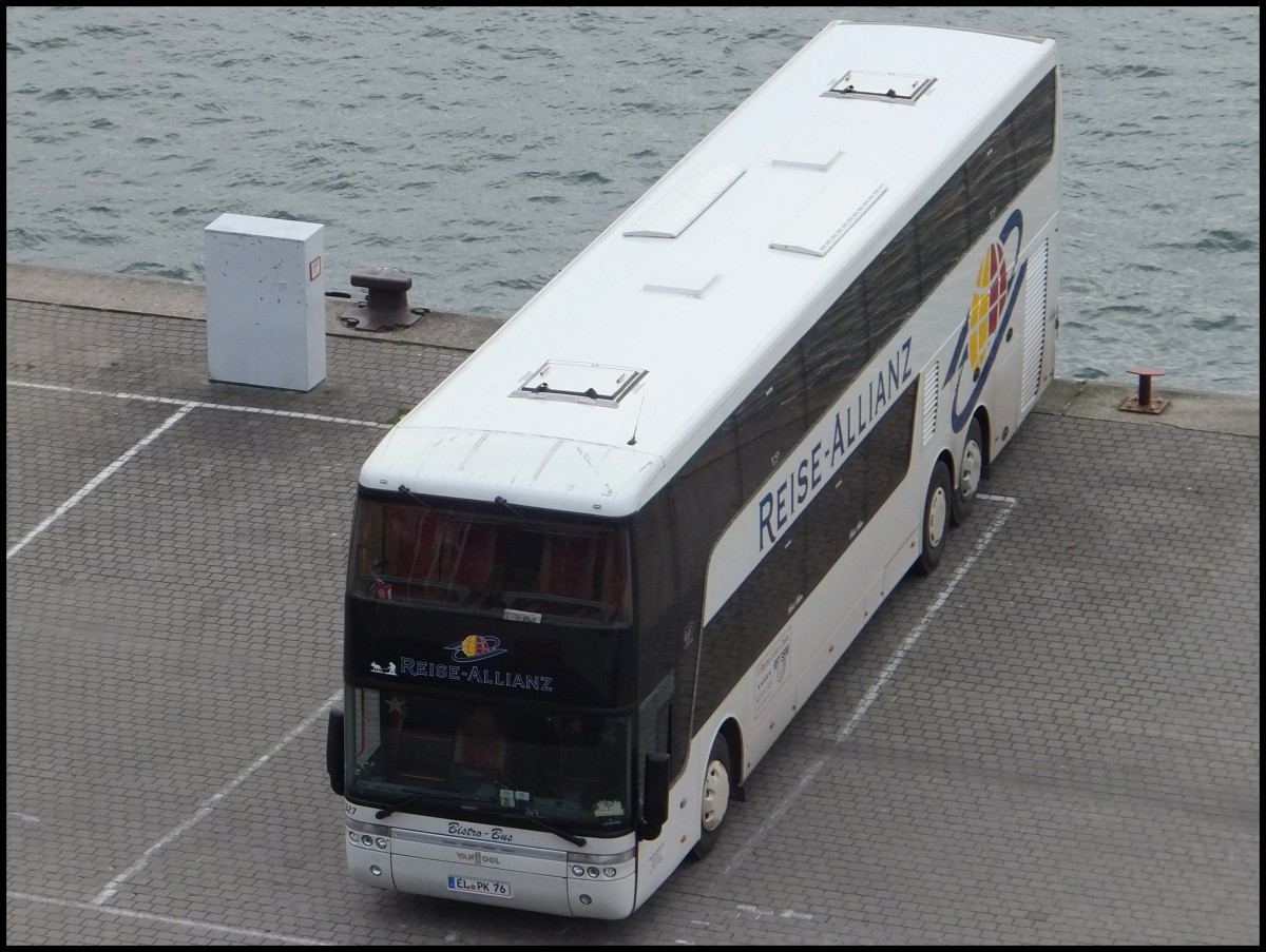 Van Hool TD927 von Reise-Allianz/Meyering aus Deutschland im Stadthafen Sassnitz.