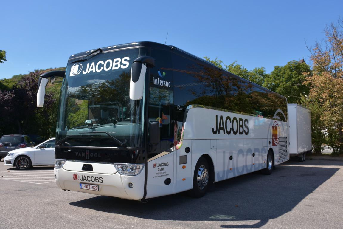 Van Hool TX15 mit Radh�nger von JACOBS Reisen aus Belgien 2017 in Krems.