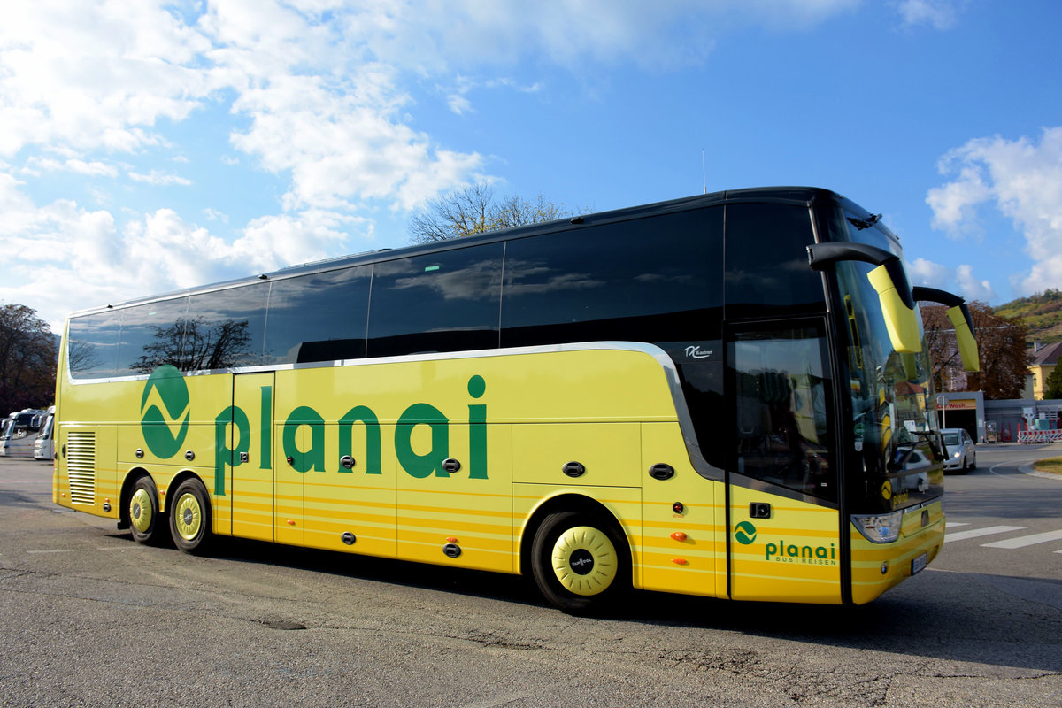 Van Hool TX16 Astron von Planai Busreisen aus �sterreich in Krems.