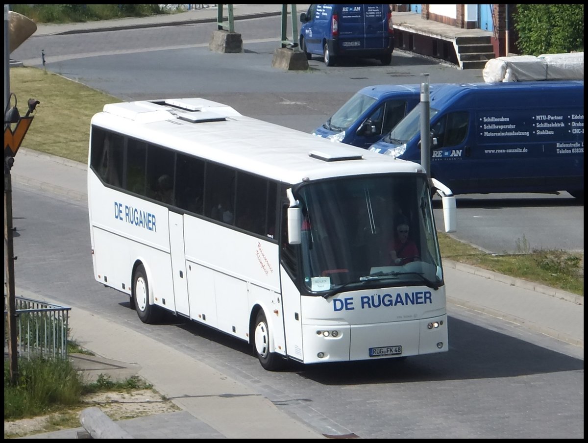 VDL Bova Futura von De R�ganer aus Deutschland im Stadthafen Sassnitz. 