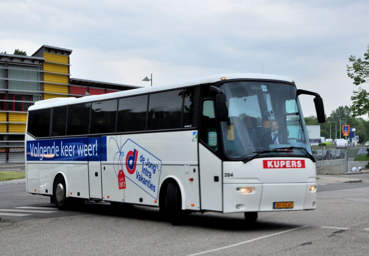 VDL BOVA von Kupers / NL am 7.5.2014 in Krems gesehen.