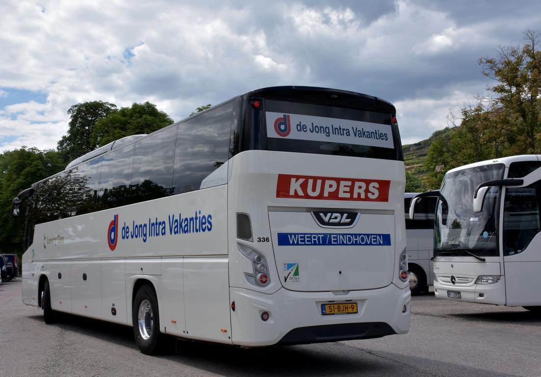 VDL Futura von Kuppers Reisen aus den NL 06/2017 in Krems.