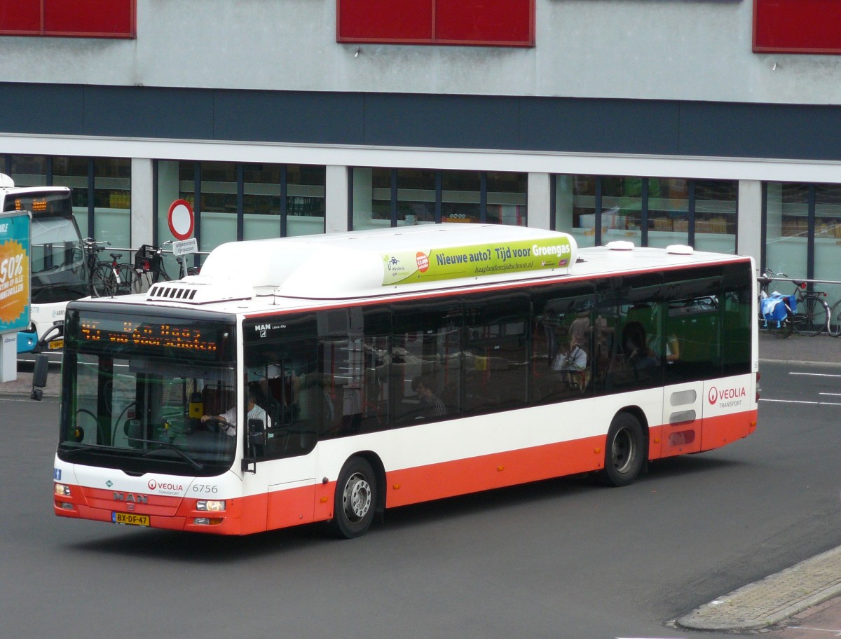 Veolia Bus 6756 MAN Lion's City Baujahr 2009. Stationsplein, Leiden 08-08-2014.

Veolia bus 6756 MAN Lion's City bouwjaar 2009. Stationsplein, Leiden 08-08-2014.