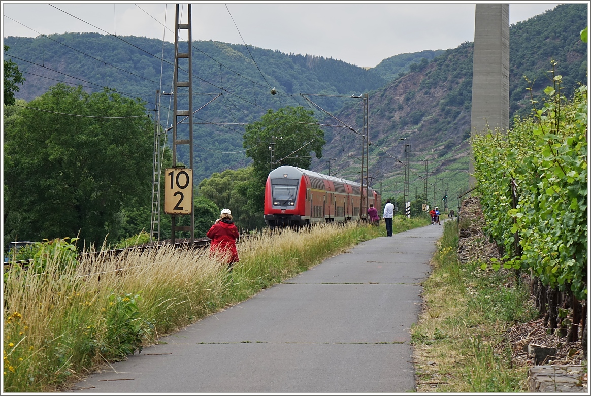 Viele Fotografen, ein Zug.
(20.06.2015)