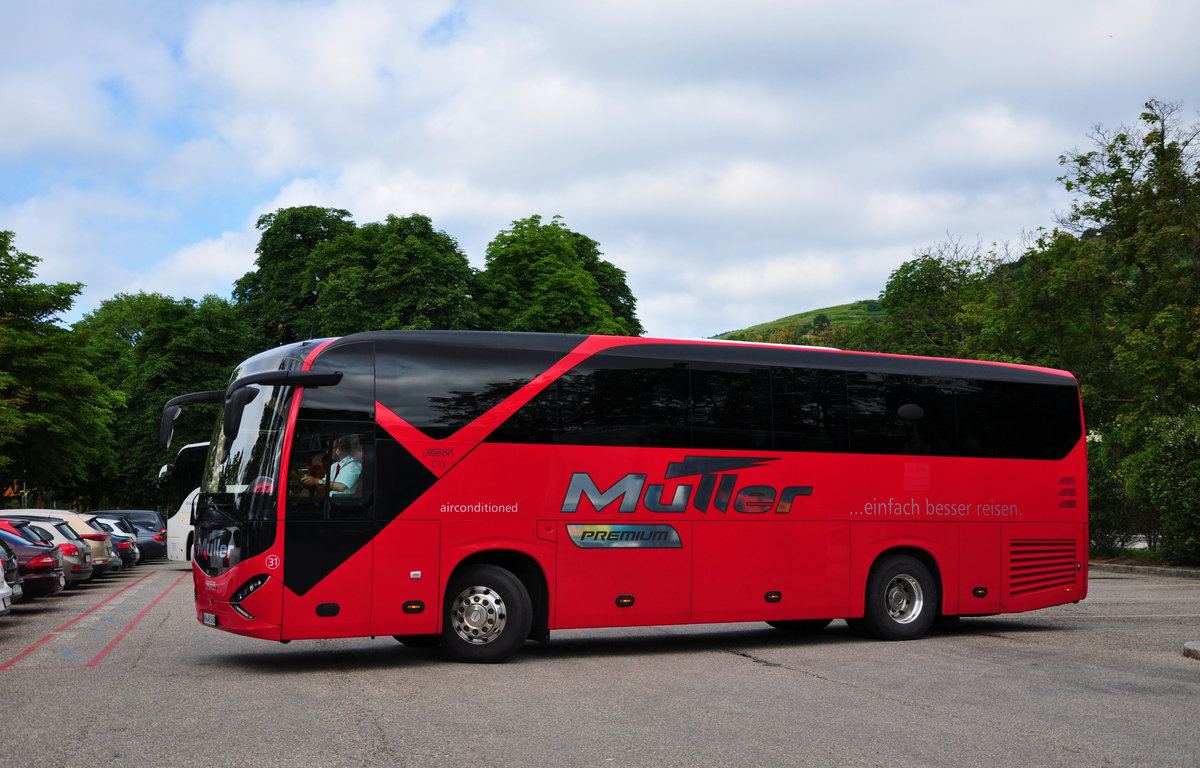 Viseon C11 von M�ller Reisen aus der BRD in Krems gesehen.