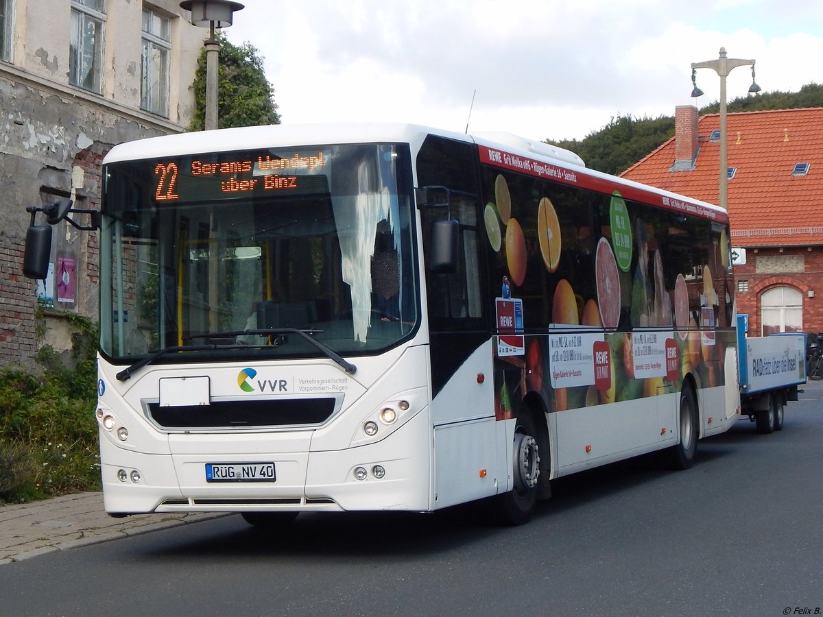 Volvo 8900 mit Fahrradanhänger der VVR in Sassnitz.