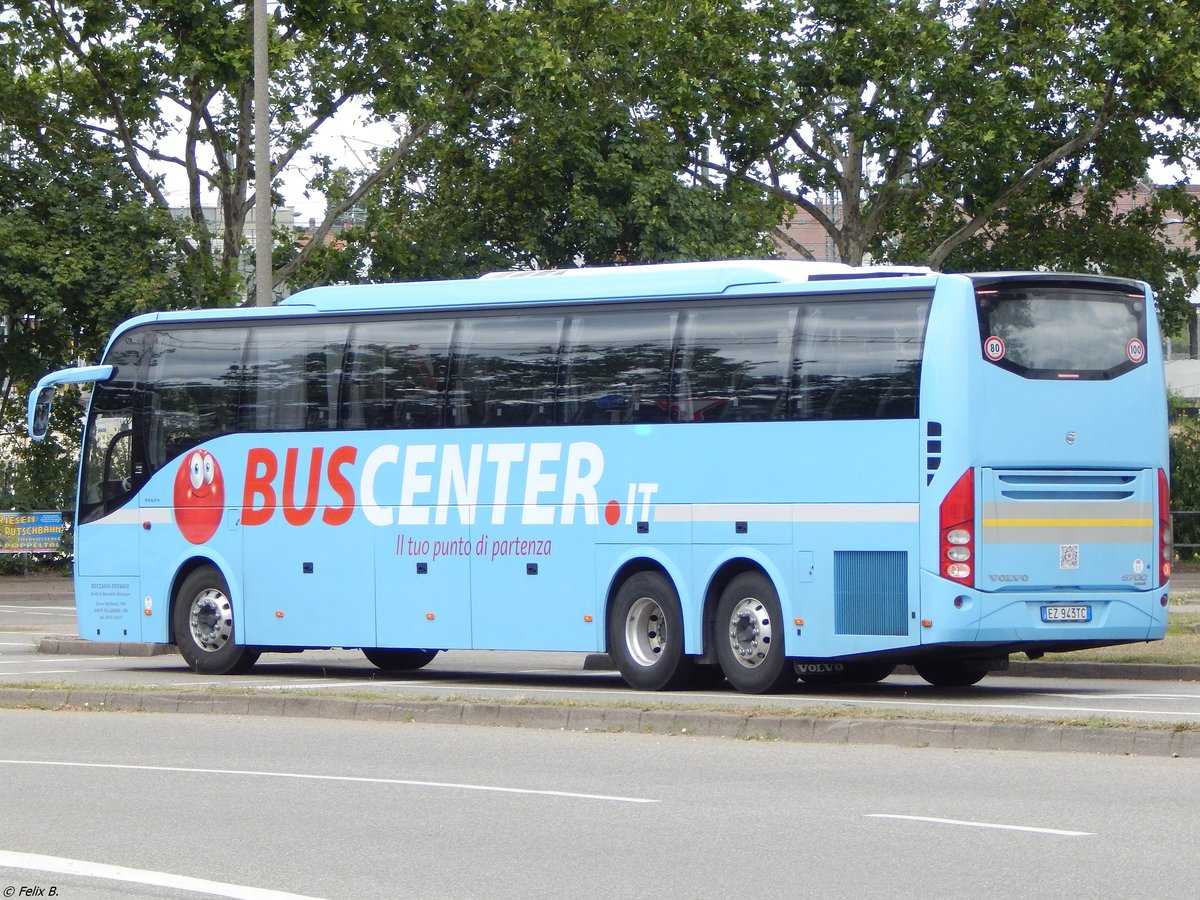 Volvo 9700 von Beccaria Epifani aus Italien in Karlsruhe.