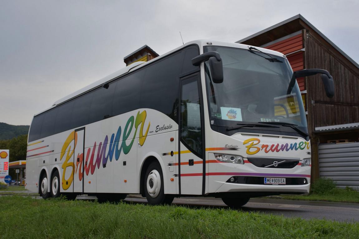 Volvo 9700 von Brunner Reisen aus �sterreich 2017 in Krems.