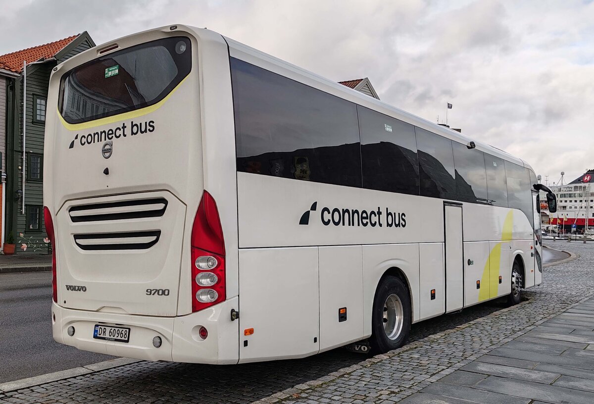 =Volvo 9700 von CONNECT-Bus steht im September 2024 in Stavanger