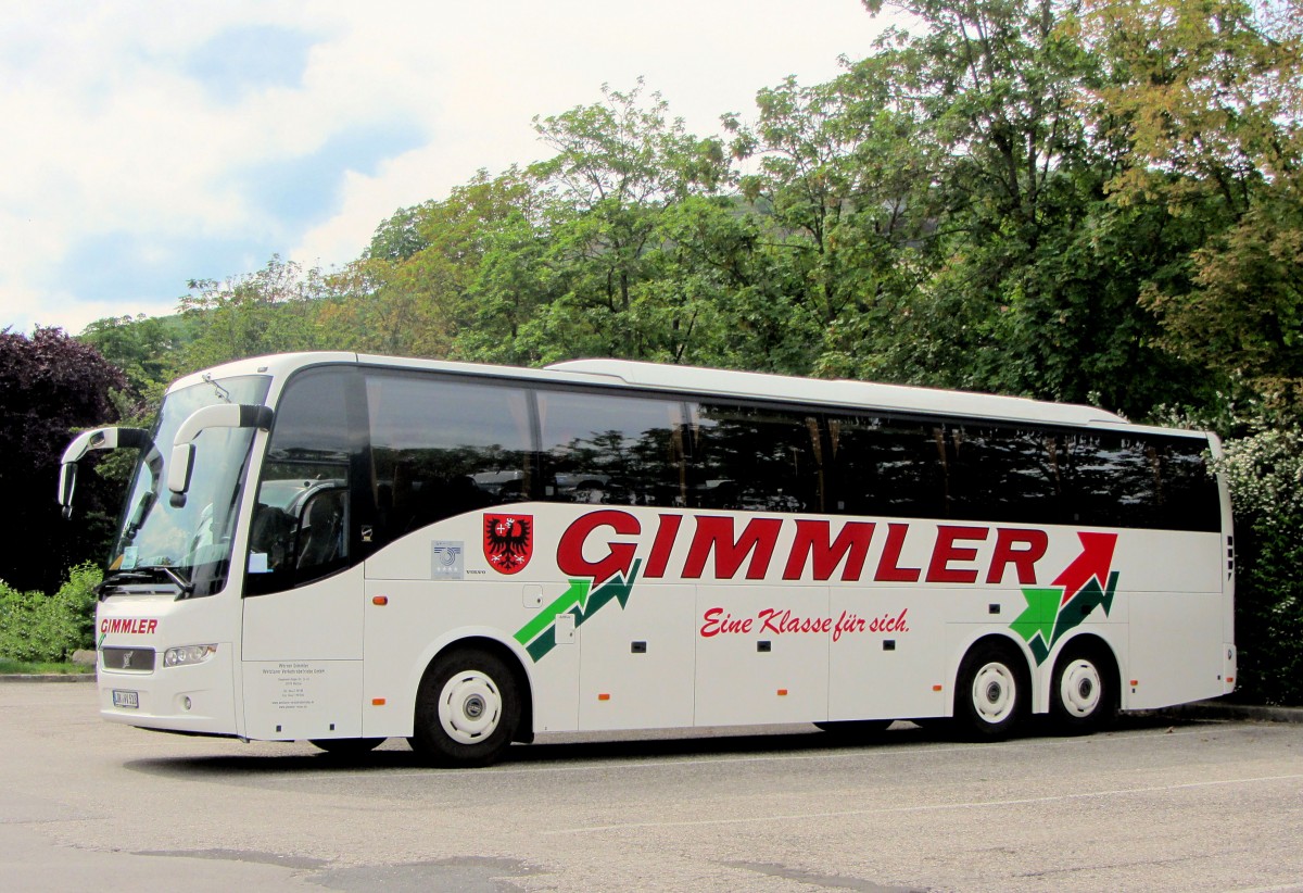 Volvo 9700 von Gimmler Reisen aus �sterreich am 2.Juni 2014 in Krems gesehen.