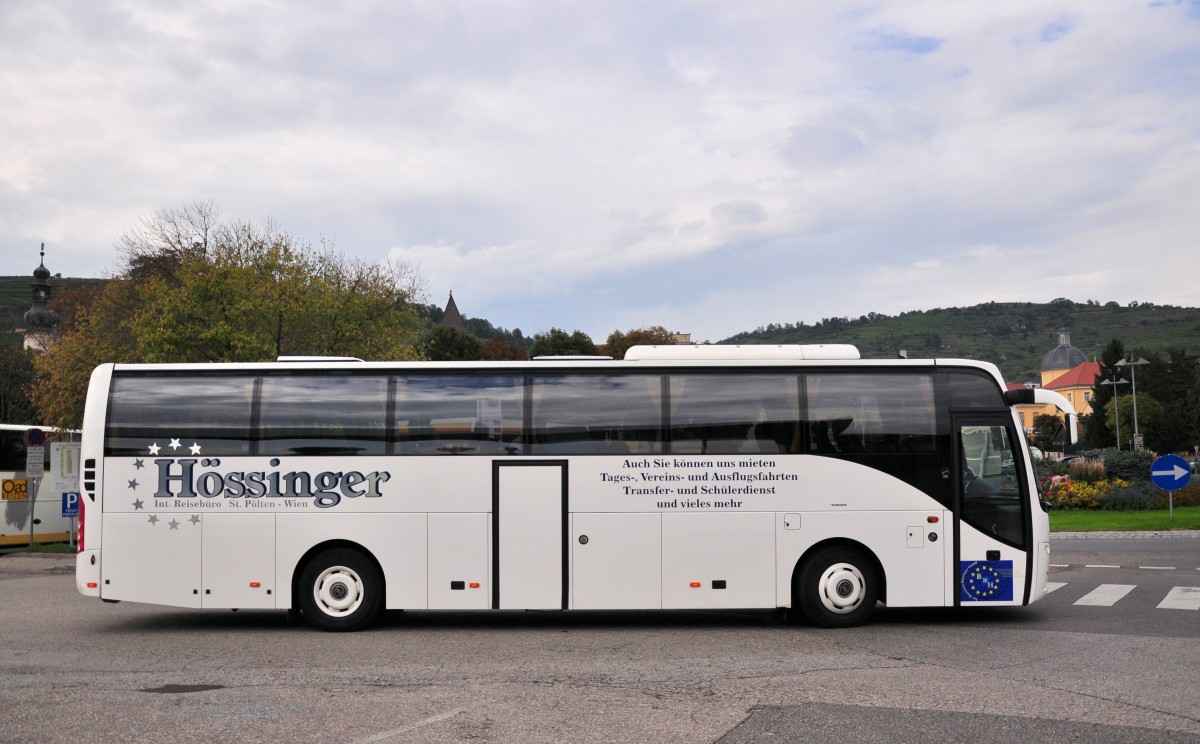 VOLVO 9700 von H�ssinger Reisen aus �sterreich am 20.9.2014 in Krems.