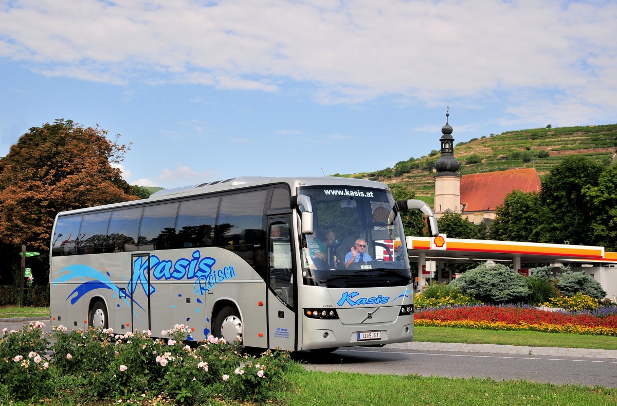 Volvo 9700 von Kasis Reisen aus �sterreich am 12.Juli 2014 in Krems gesehen.
