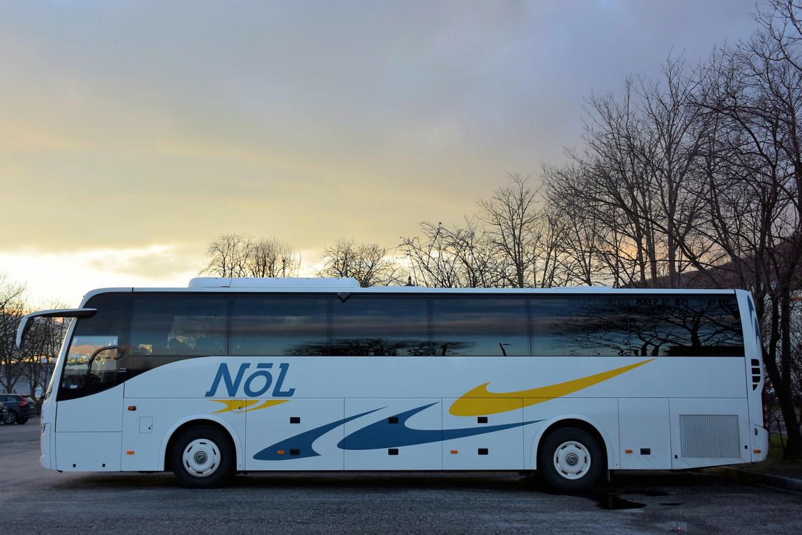 VOLVO 9700 von N�L Reisen aus Nieder�sterreich im Dez. 2017 in Krems.