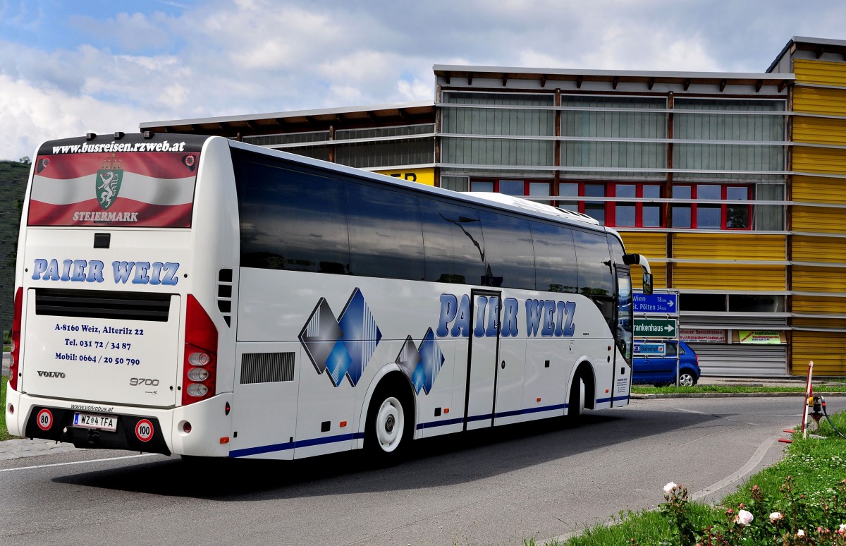 Volvo 9700 von Payer Reisen aus �sterreich am 31.Mai 2014 in Krems gesehen.