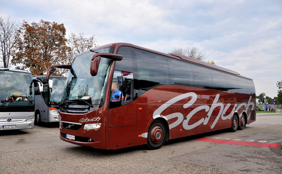 VOLVO 9700 von Schuch Reisen aus �sterreich am 20.9.2014 in Krems.