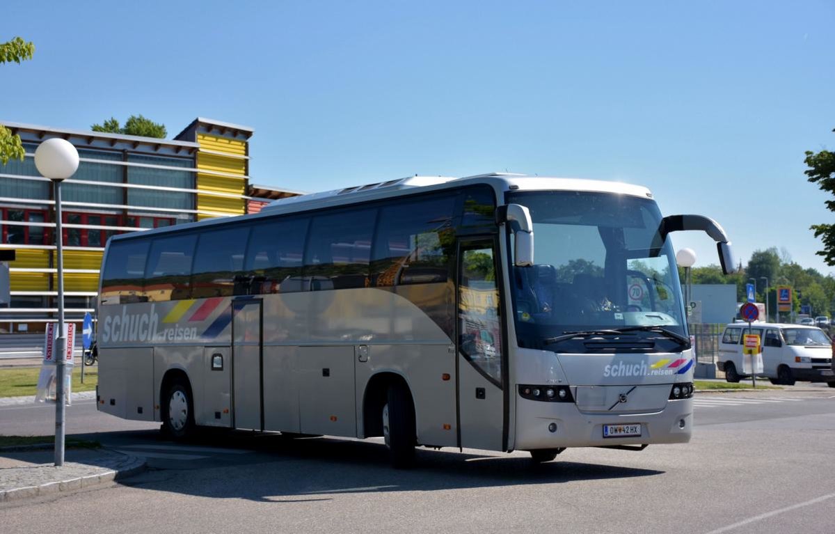 Volvo 9700 von Schuch Reisen aus �sterreich.