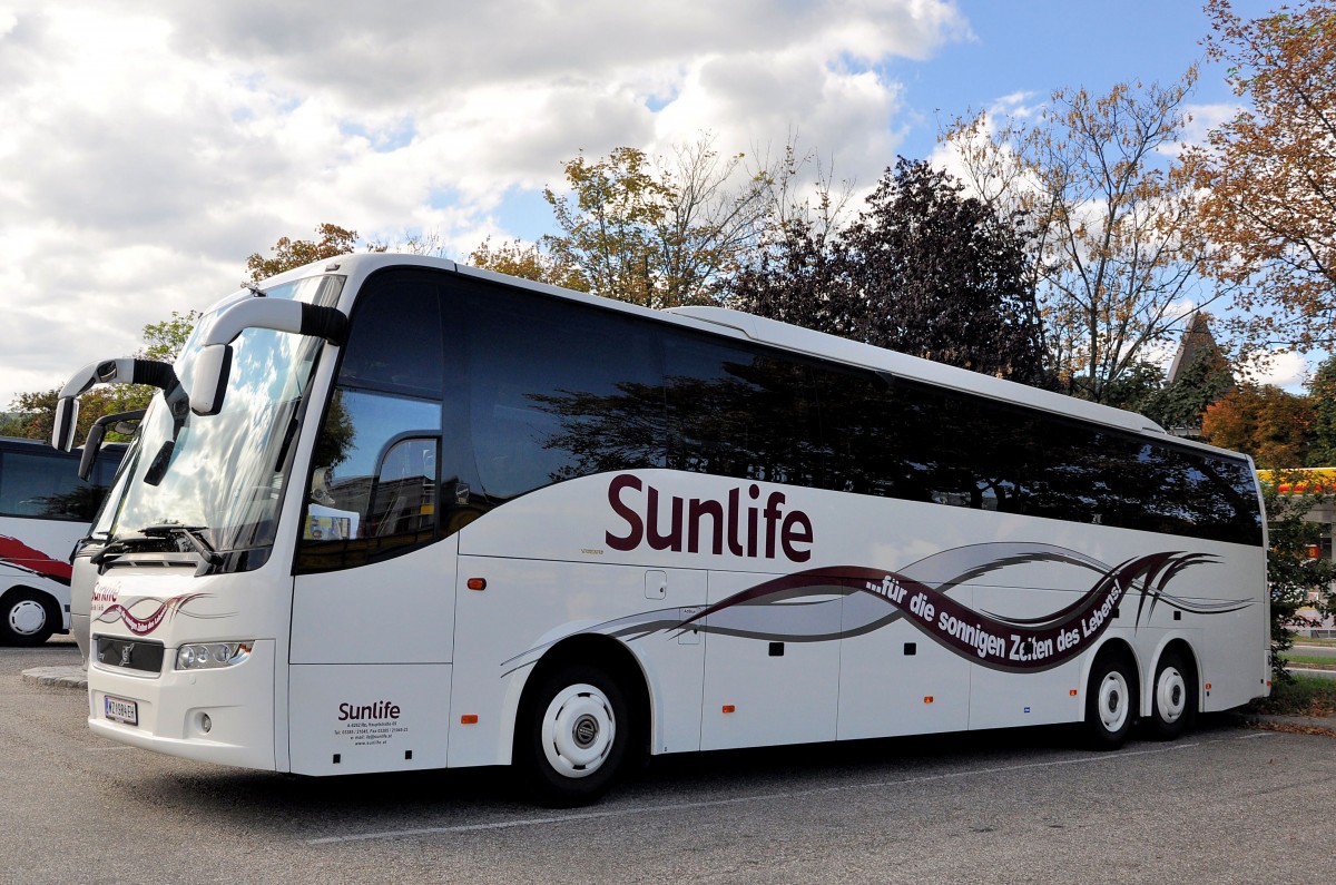 VOLVO 9700 von SUNLIFE Reisen aus �sterreich im September 2013 in Krems gesehen.