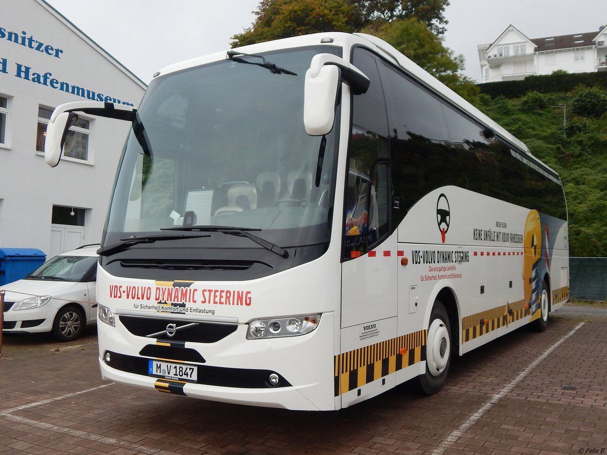 Volvo 9700 Vorführwagen im Stadthafen Sassnitz.