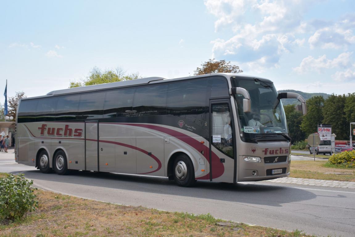 Volvo 9900 von Fuchs Reisen aus �sterreich 2017 in Krems.