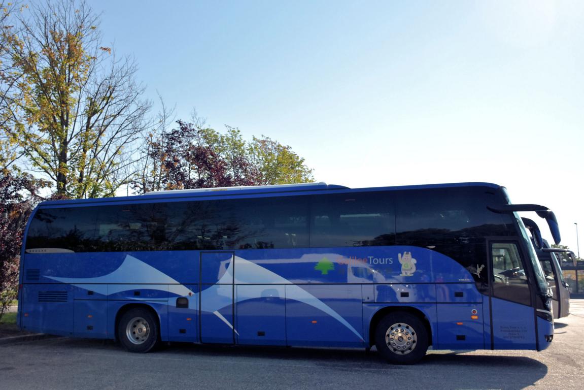 Volvo B11R Beulas Aura von Reina Tours aus der CZ 2018 in Krems.