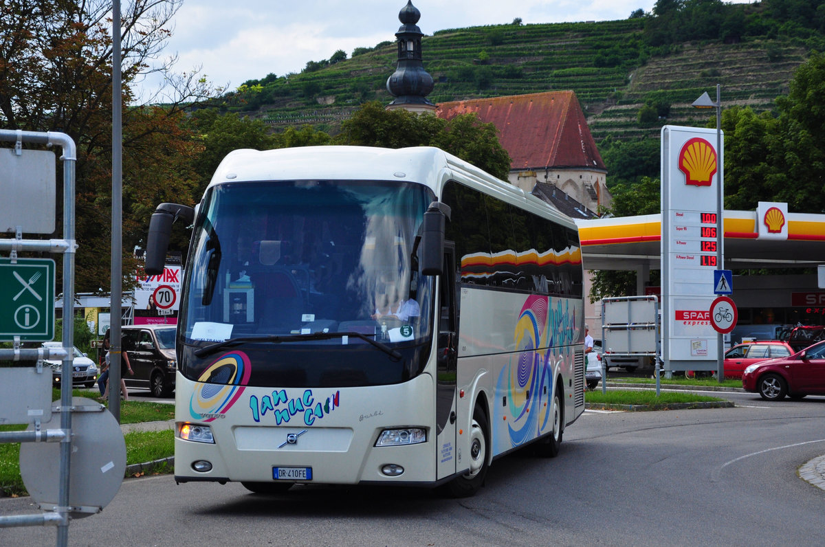 VOLVO Genesis Barbi 420 V aus Italien in Krems gesehen.